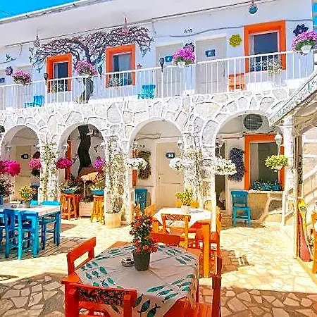 Sade Boutique Hotel 3*